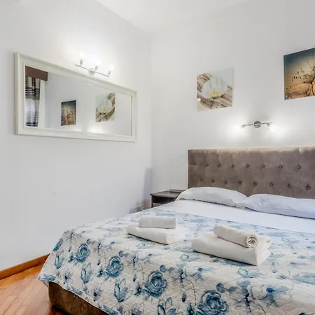 Apartment House Trevi Rome
