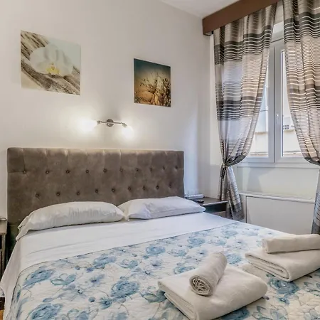 House Trevi Rome